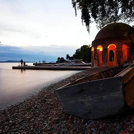 Behagliche In Mit Terrasse Und Grill Apartment Zadar