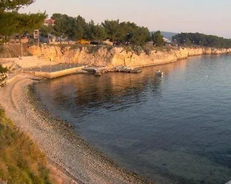 Behagliche In Mit Terrasse Und Grill Apartment Zadar