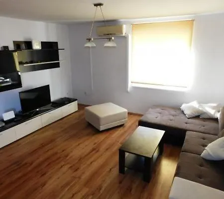 Apartment Behagliche In Mit Terrasse Und Grill